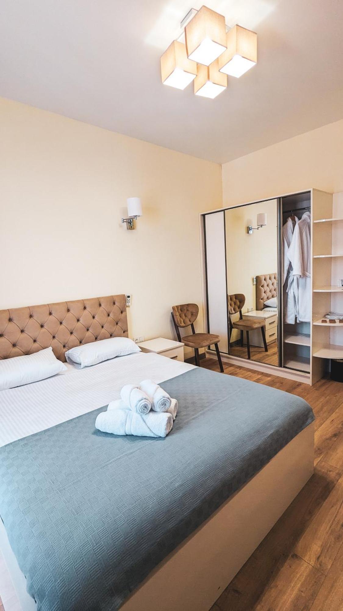 Gg Aparthotel Batumi Exterior photo